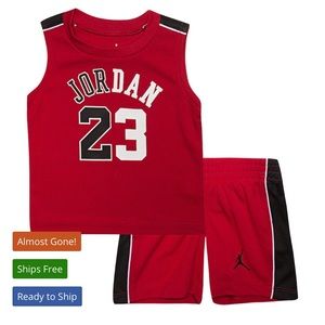 Jordan : Toddler Red Air Jordan Flight
History Muscle Tank Top and Shorts Set